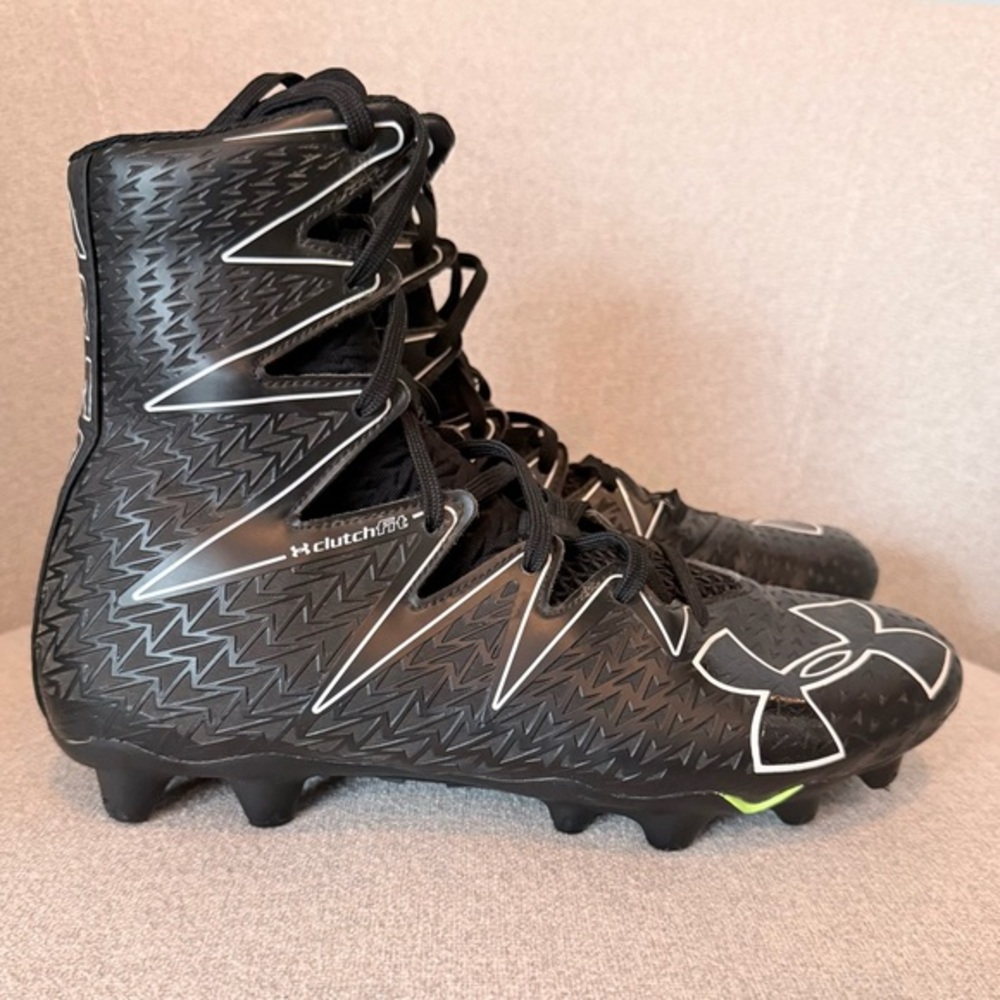 Under Armour men’s size 8 UA Highlight MC High-top football cleats